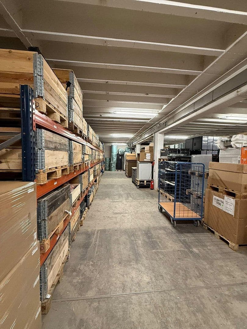 Pronájem nebytového prostoru 980 m², Brendelweg 168, Delmenhorst, Dolní Sasko Pronájem nebytového prostoru 980 m², Brendelweg 168, Delmenhorst, Dolní Sasko