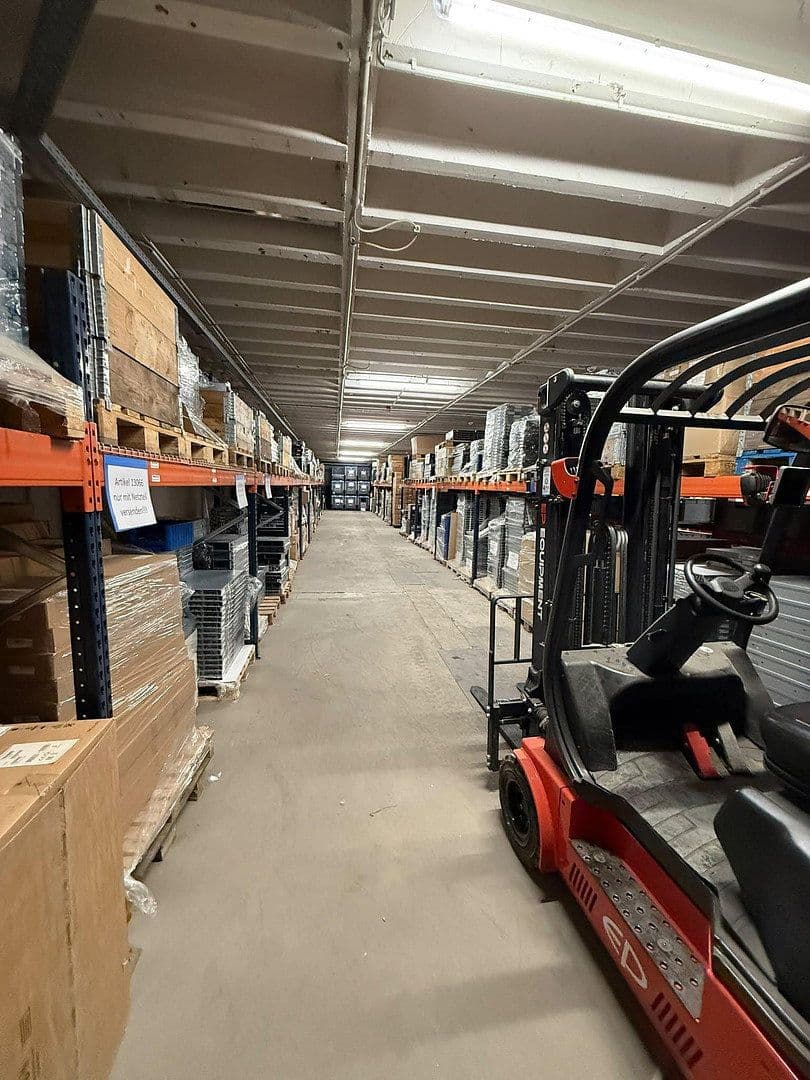 Pronájem nebytového prostoru 980 m², Brendelweg 168, Delmenhorst, Dolní Sasko Pronájem nebytového prostoru 980 m², Brendelweg 168, Delmenhorst, Dolní Sasko