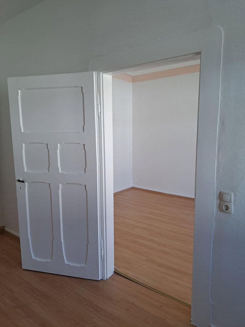 Pronájem bytu 3+1 73 m², Erlanger Str. 22, Fürth, Bavorsko Pronájem bytu 3+1 73 m², Erlanger Str. 22, Fürth, Bavorsko