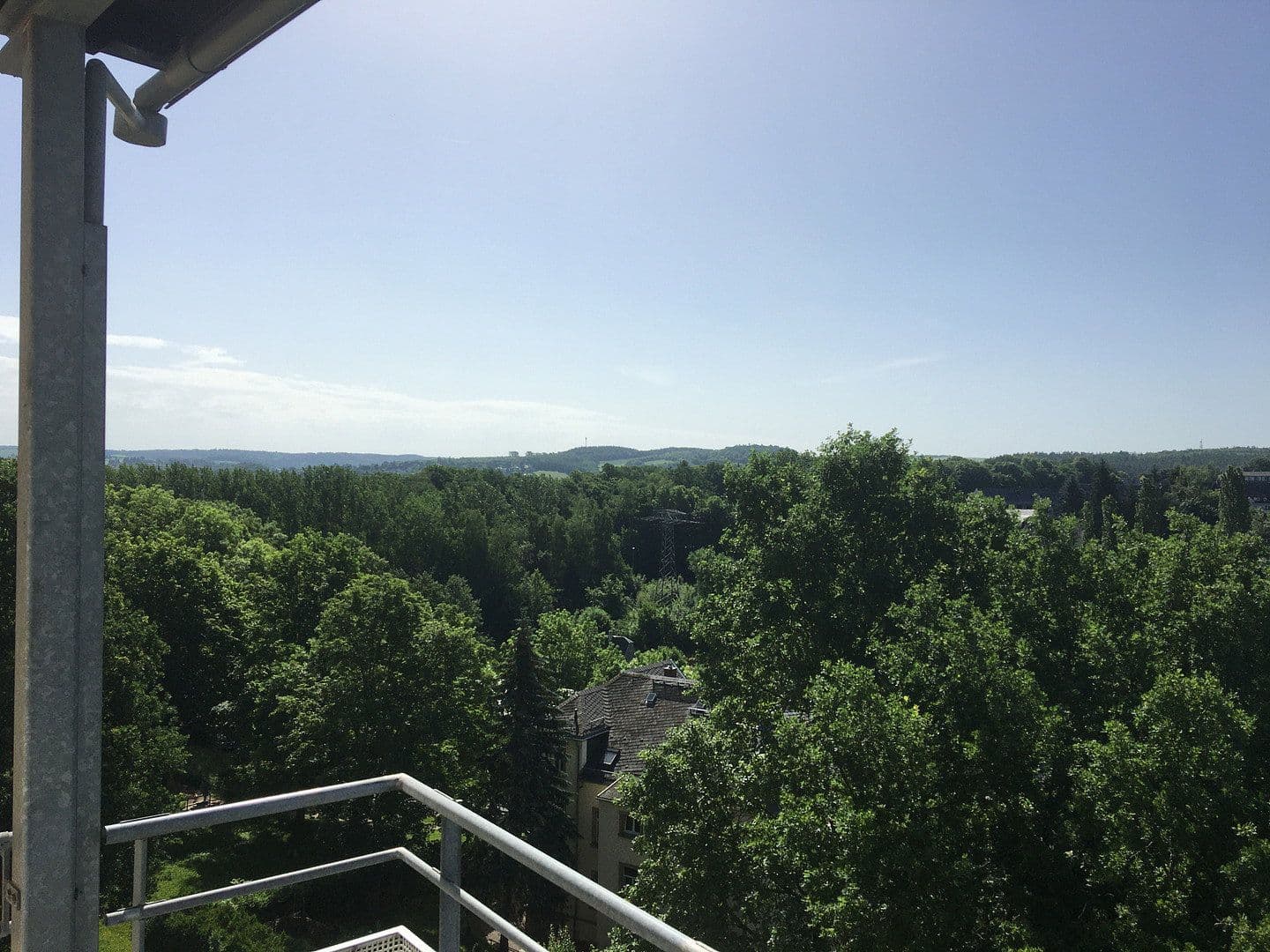 Pronájem bytu 3+1 71 m², Kurt Schneider Str. 22, Chemnitz, Sasko Pronájem bytu 3+1 71 m², Kurt Schneider Str. 22, Chemnitz, Sasko