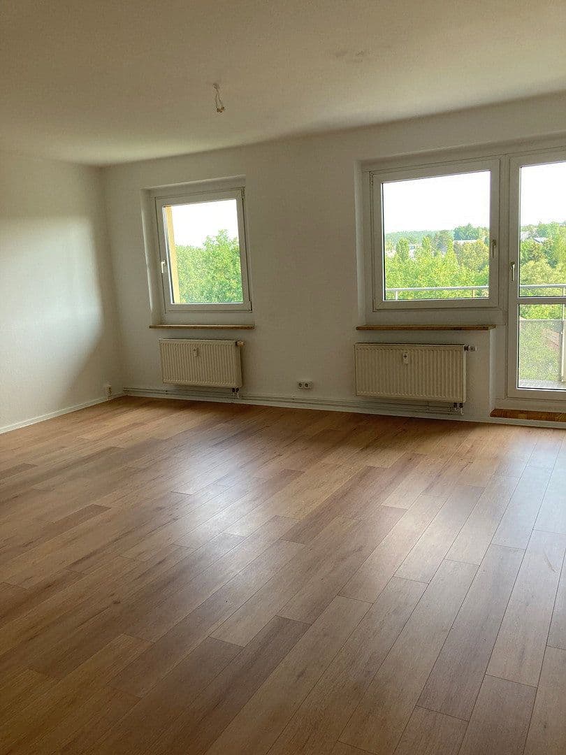 Pronájem bytu 3+1 71 m², Kurt Schneider Str. 22, Chemnitz, Sasko Pronájem bytu 3+1 71 m², Kurt Schneider Str. 22, Chemnitz, Sasko
