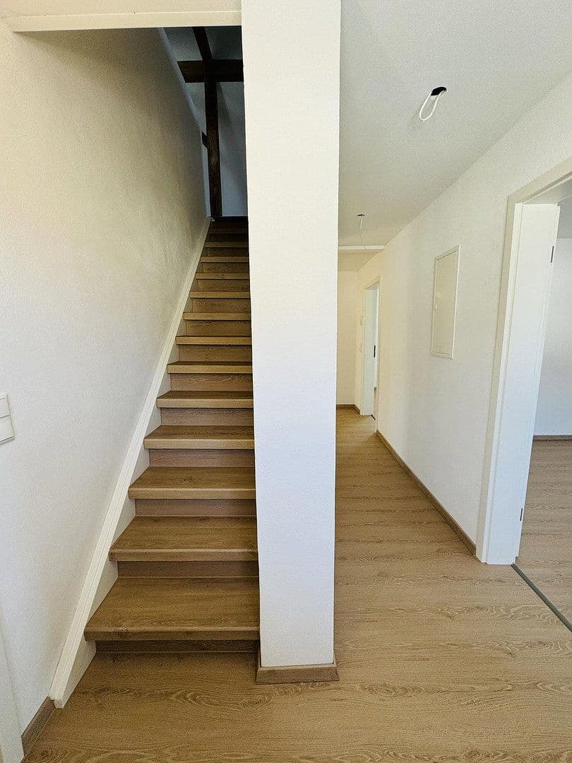 Prodej domu 180 m², pozemek 357 m², Bechhofen, Bavorsko Prodej domu 180 m², pozemek 357 m², Bechhofen, Bavorsko