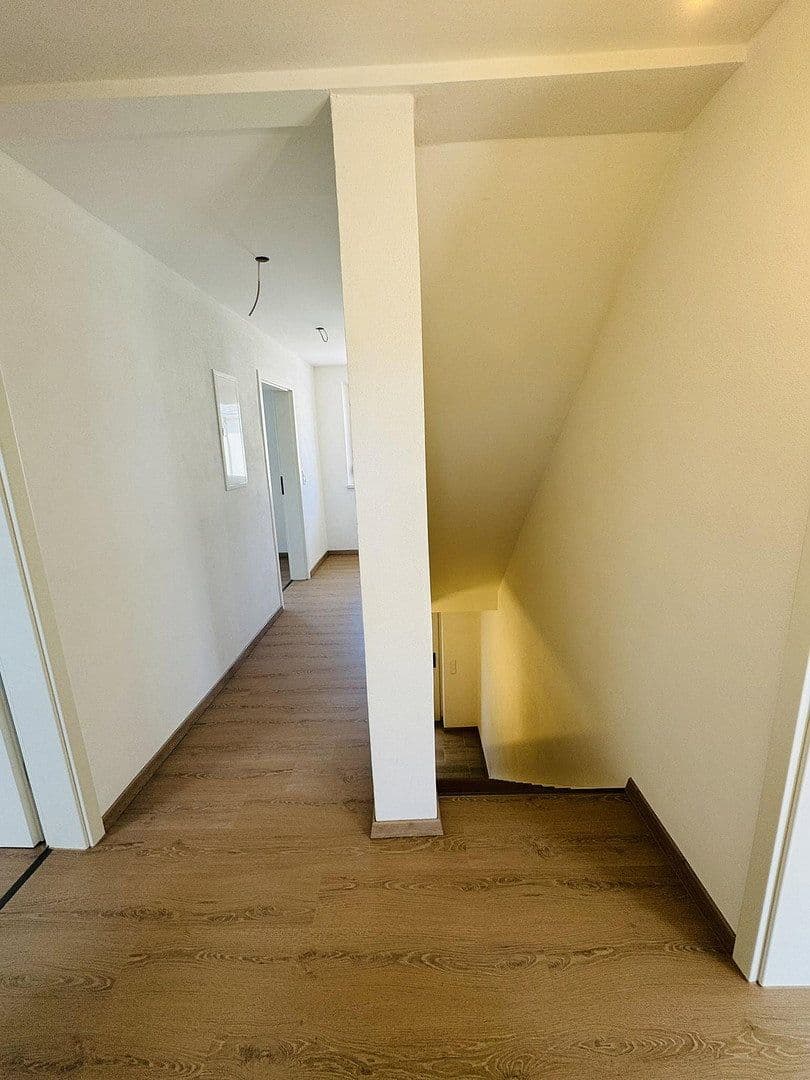 Prodej domu 180 m², pozemek 357 m², Bechhofen, Bavorsko Prodej domu 180 m², pozemek 357 m², Bechhofen, Bavorsko