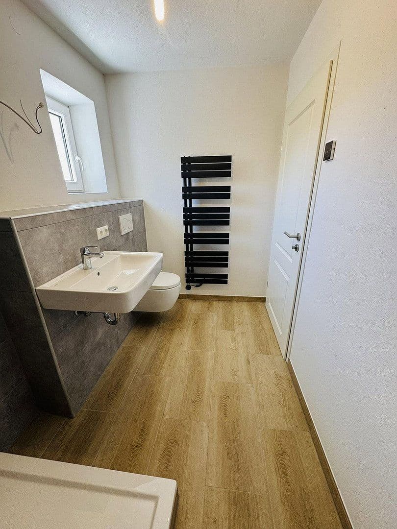 Prodej domu 180 m², pozemek 357 m², Bechhofen, Bavorsko Prodej domu 180 m², pozemek 357 m², Bechhofen, Bavorsko