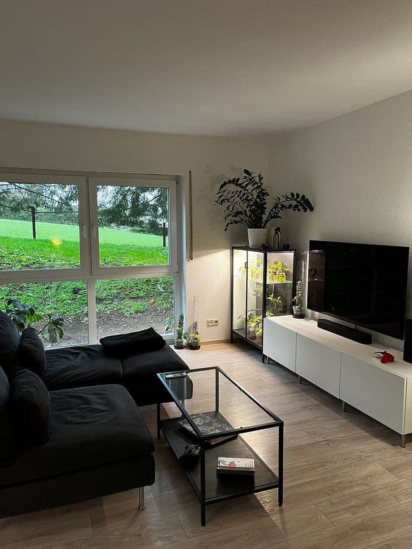 Pronájem bytu 2+1 60 m², Feldstr. 1c, Gerstungen, Durynsko Pronájem bytu 2+1 60 m², Feldstr. 1c, Gerstungen, Durynsko