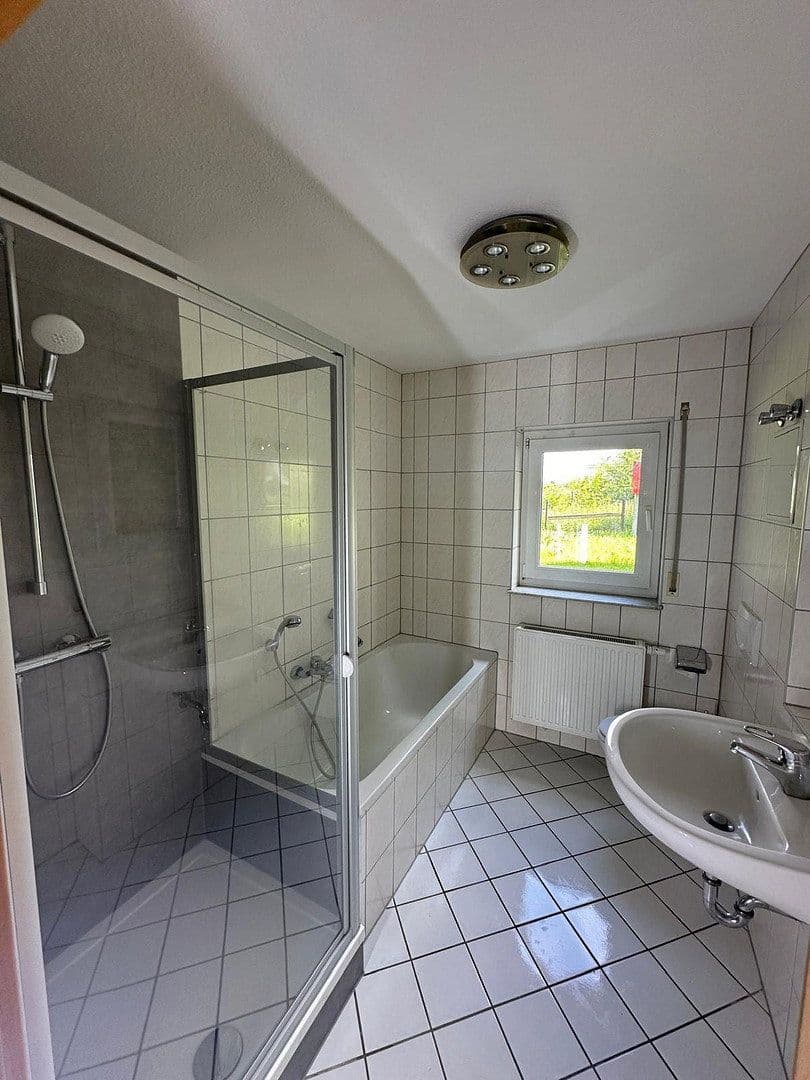 Pronájem bytu 2+1 60 m², Feldstr. 1c, Gerstungen, Durynsko Pronájem bytu 2+1 60 m², Feldstr. 1c, Gerstungen, Durynsko