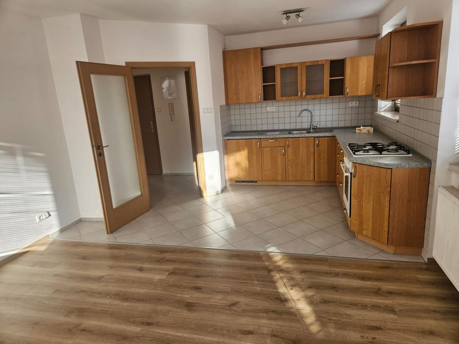 Pronájem bytu 2+kk 52 m², nám. Svobody, Úvaly, Středočeský kraj Pronájem bytu 2+kk 52 m², nám. Svobody, Úvaly, Středočeský kraj