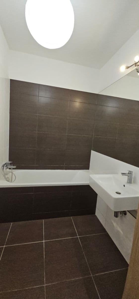 Pronájem bytu 2+kk 63 m², Žitenická, Praha, Praha Pronájem bytu 2+kk 63 m², Žitenická, Praha, Praha