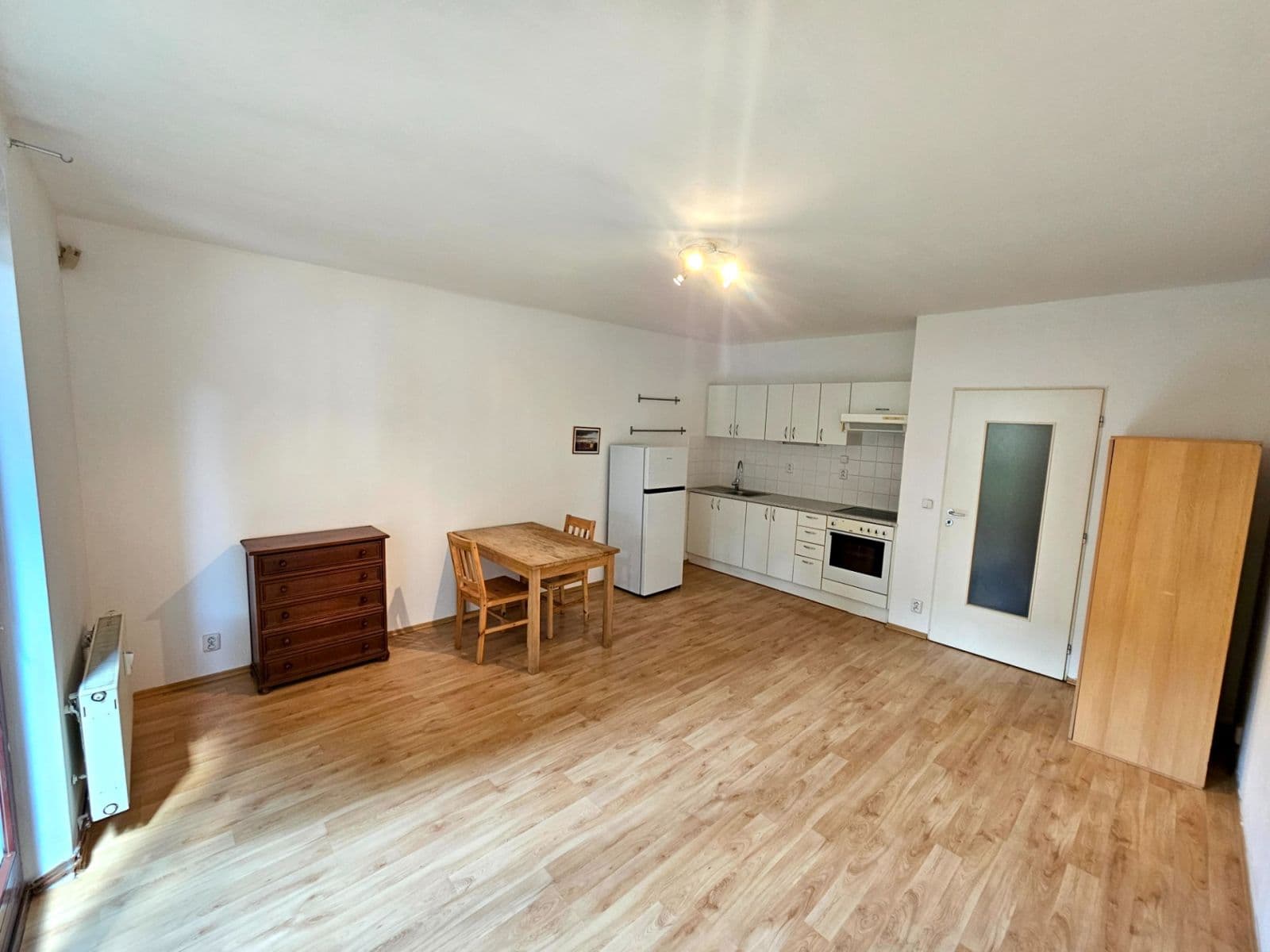 Pronájem bytu 1+kk 30 m², Za Mlýnem, Hostivice, Středočeský kraj Pronájem bytu 1+kk 30 m², Za Mlýnem, Hostivice, Středočeský kraj