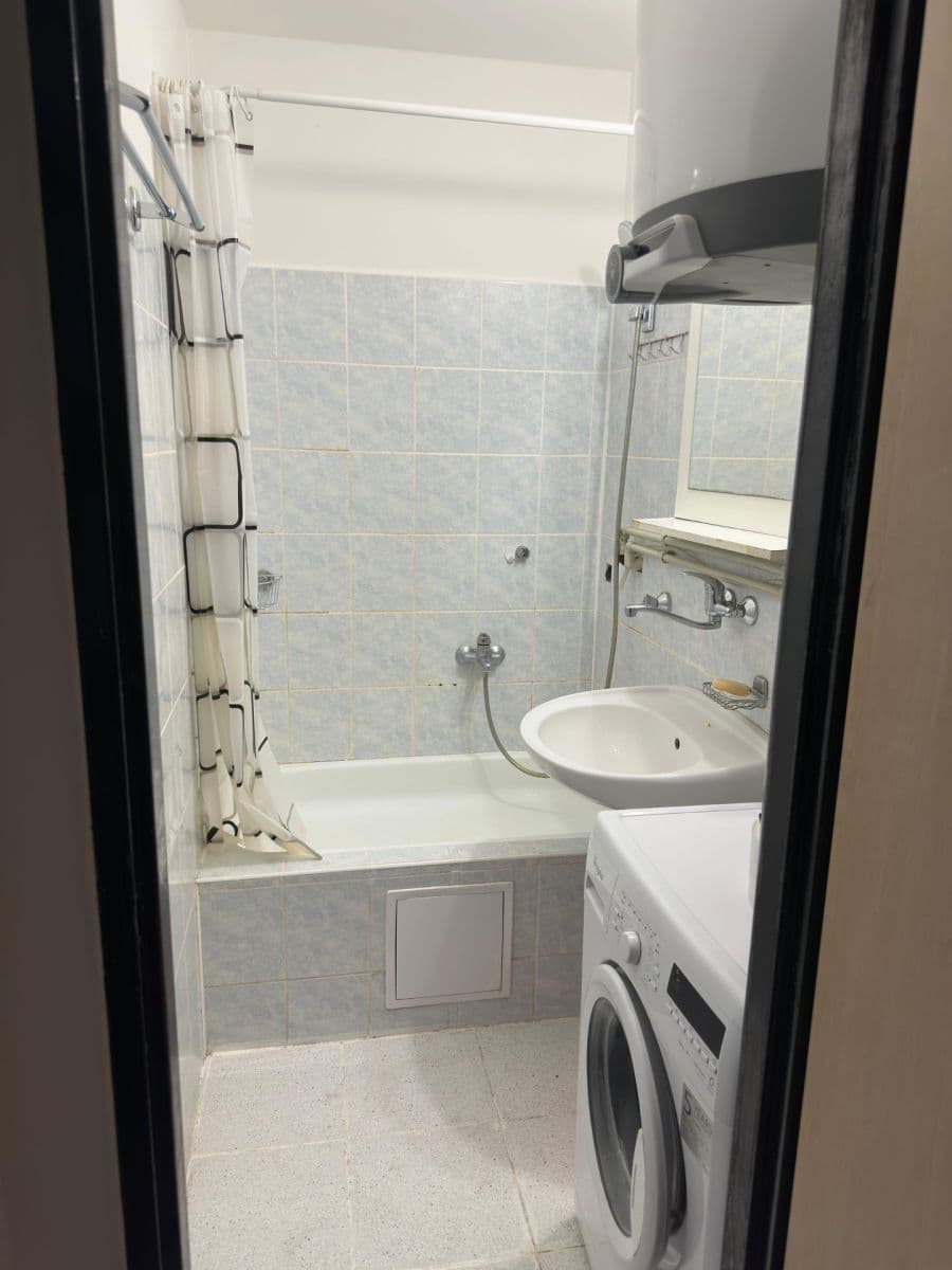 Pronájem bytu 1+kk 38 m², Havránkova, Praha, Praha Pronájem bytu 1+kk 38 m², Havránkova, Praha, Praha
