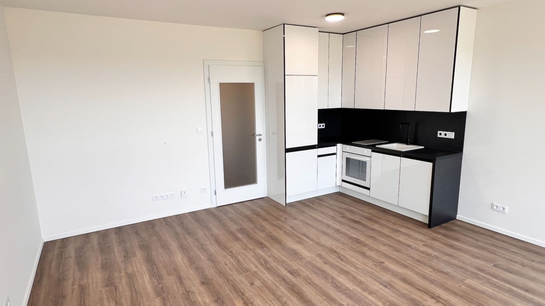 Pronájem bytu 1+kk 39 m², Arnošta Valenty, Praha, Praha Pronájem bytu 1+kk 39 m², Arnošta Valenty, Praha, Praha