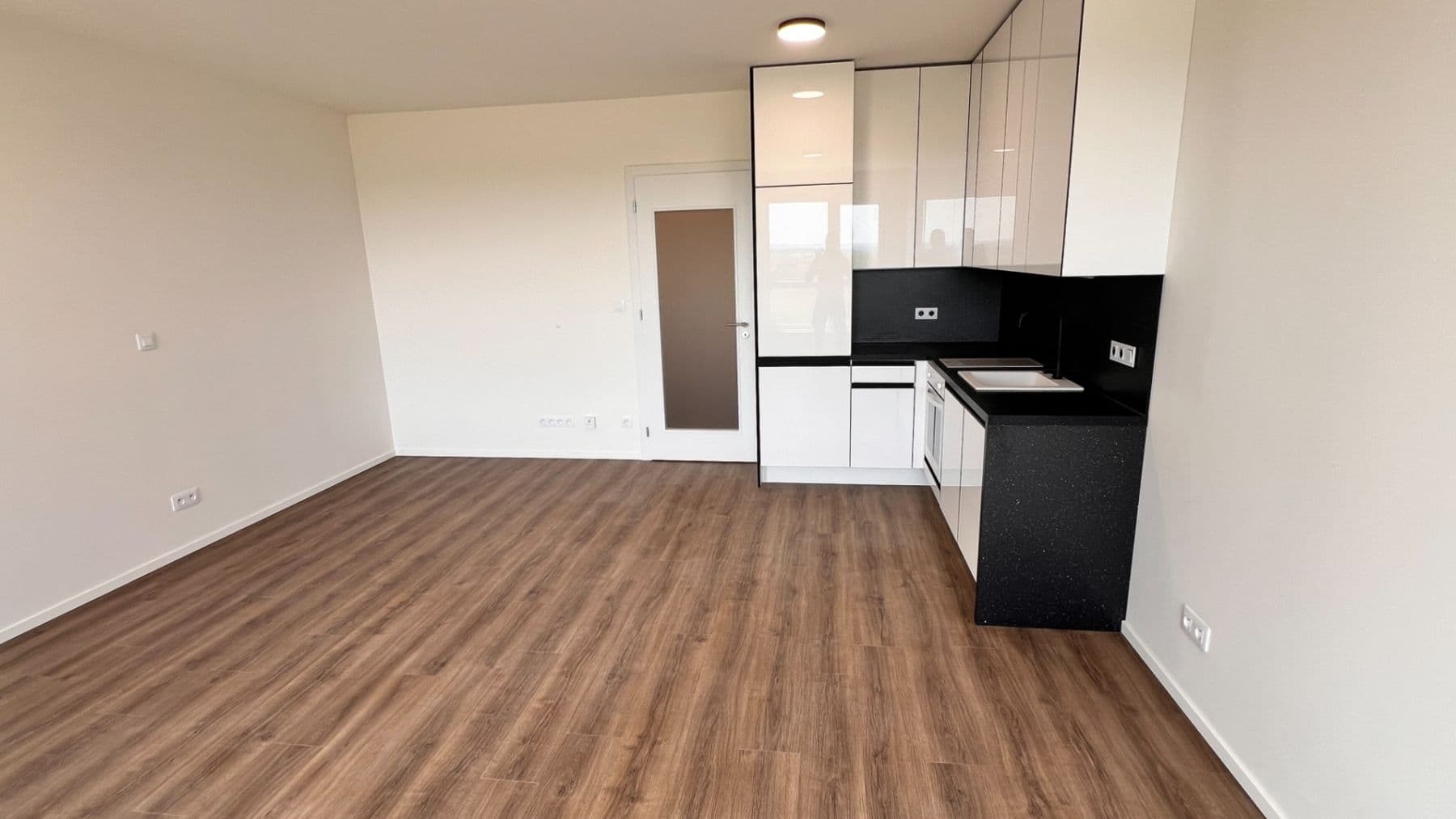 Pronájem bytu 1+kk 39 m², Arnošta Valenty, Praha, Praha Pronájem bytu 1+kk 39 m², Arnošta Valenty, Praha, Praha
