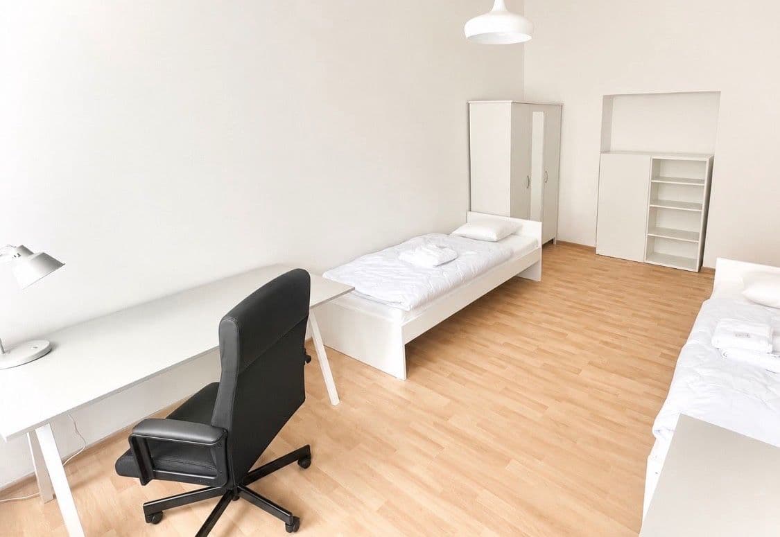 Pronájem bytu 4+1 20 m², Londýnská, Praha, Praha Pronájem bytu 4+1 20 m², Londýnská, Praha, Praha
