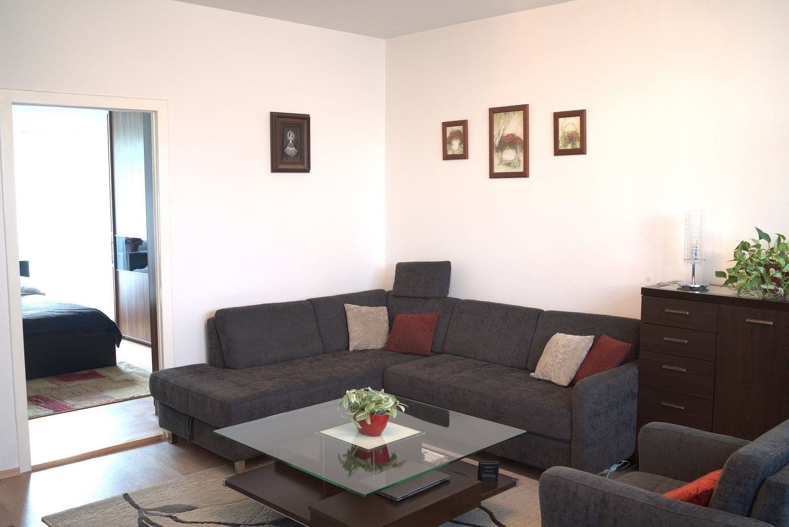 Pronájem bytu 4+1 82 m², Polabská, Praha, Praha Pronájem bytu 4+1 82 m², Polabská, Praha, Praha