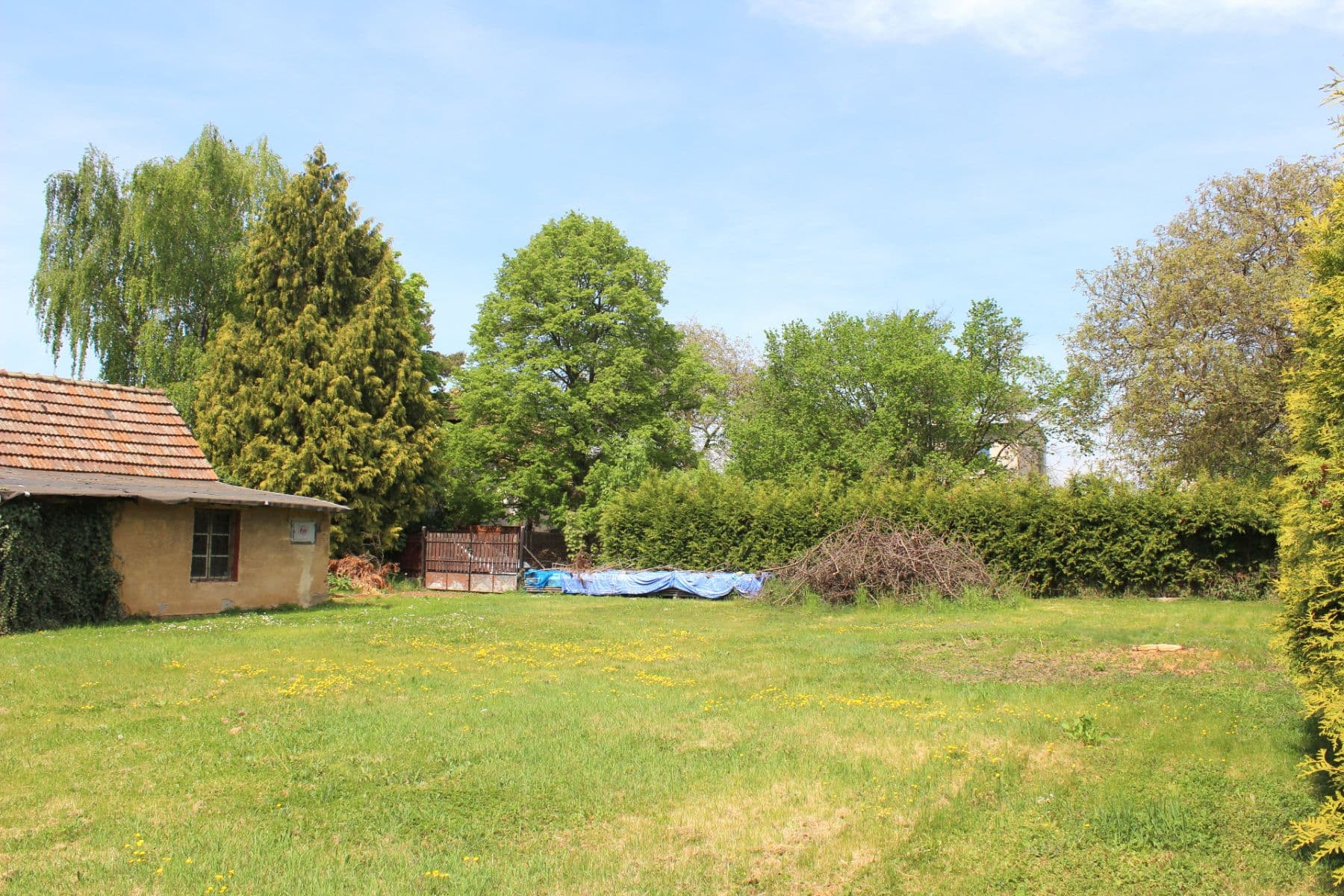 Prodej pozemku 1.914 m², Veleňská, Přezletice, Středočeský kraj Prodej pozemku 1.914 m², Veleňská, Přezletice, Středočeský kraj