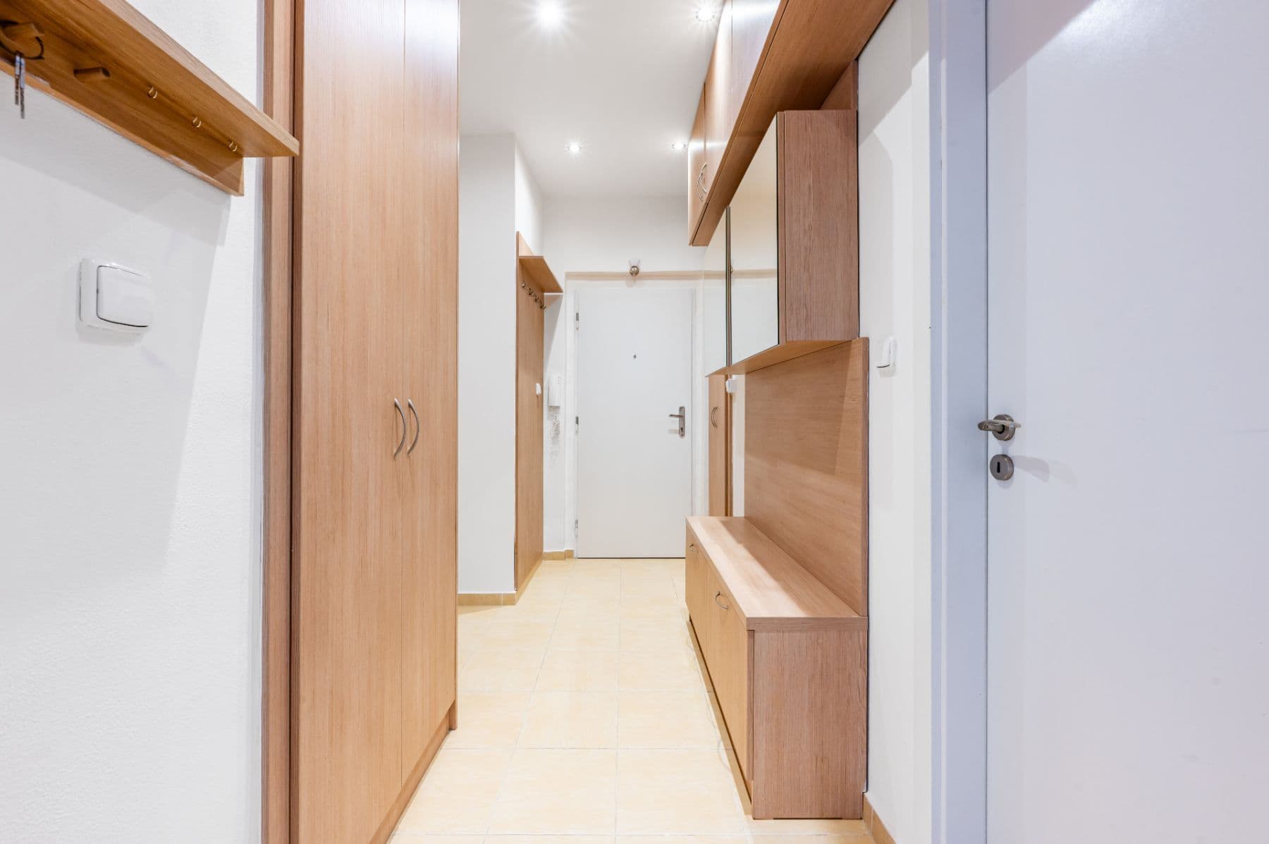 Pronájem bytu 3+kk 80 m², Bělohorská, Praha, Praha Pronájem bytu 3+kk 80 m², Bělohorská, Praha, Praha