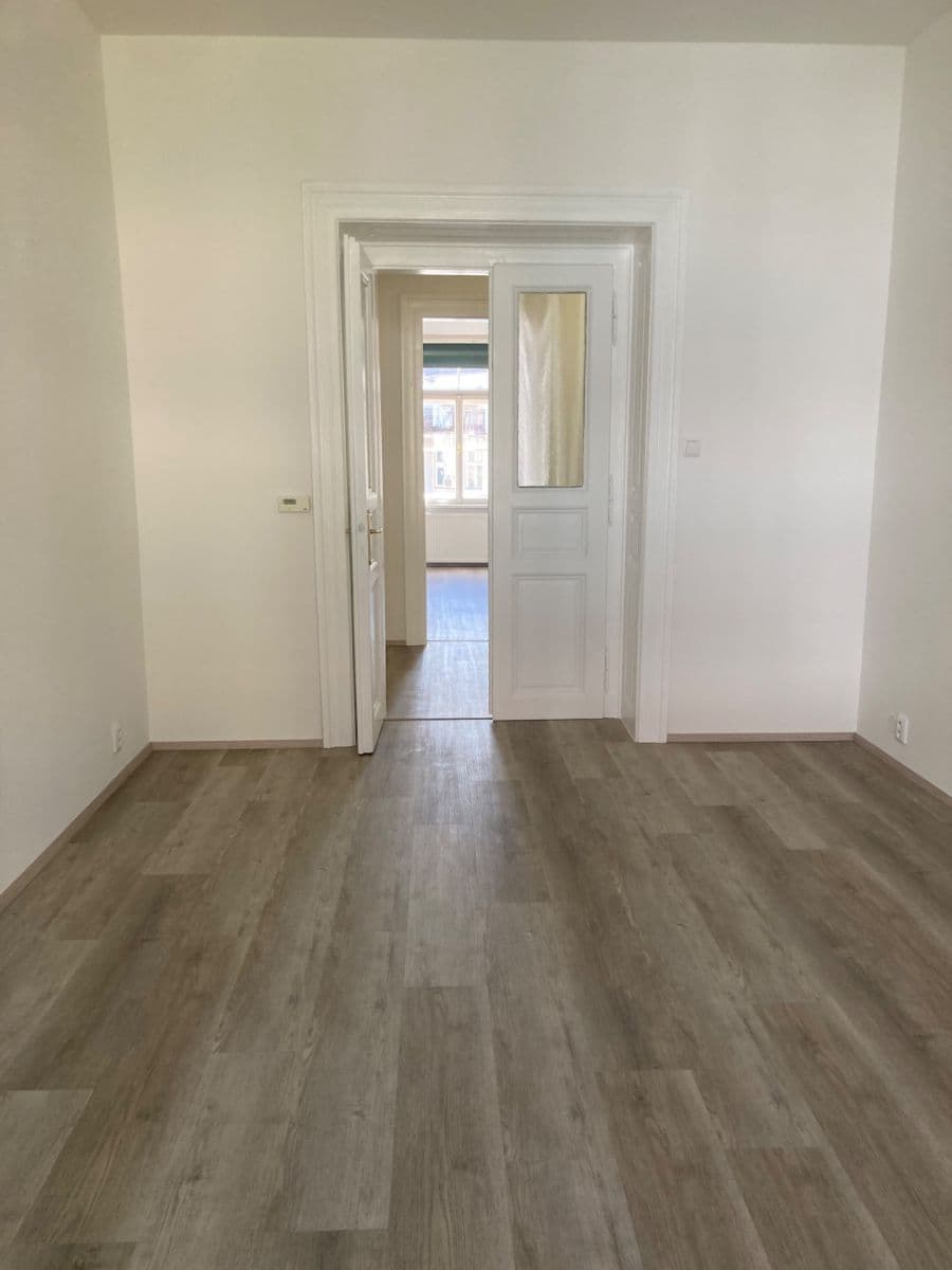 Pronájem bytu 2+1 78 m², Lužická, Praha, Praha Pronájem bytu 2+1 78 m², Lužická, Praha, Praha