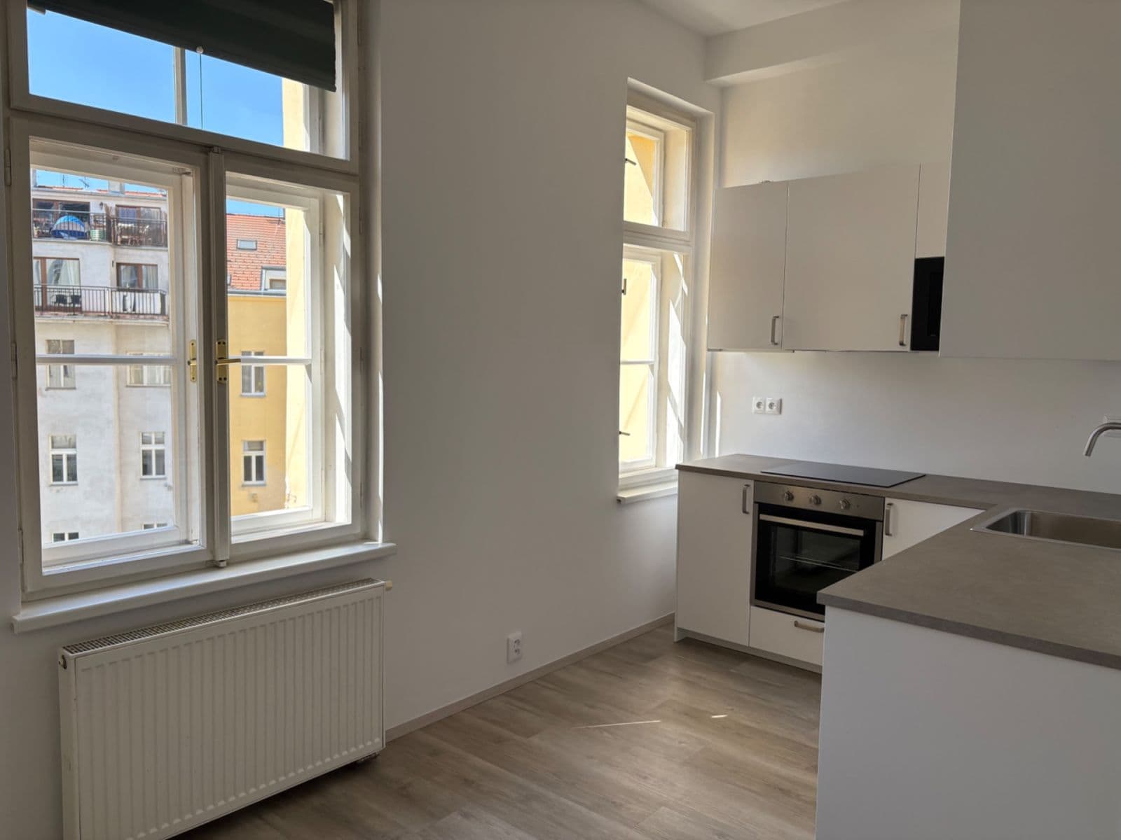 Pronájem bytu 2+1 78 m², Lužická, Praha, Praha Pronájem bytu 2+1 78 m², Lužická, Praha, Praha