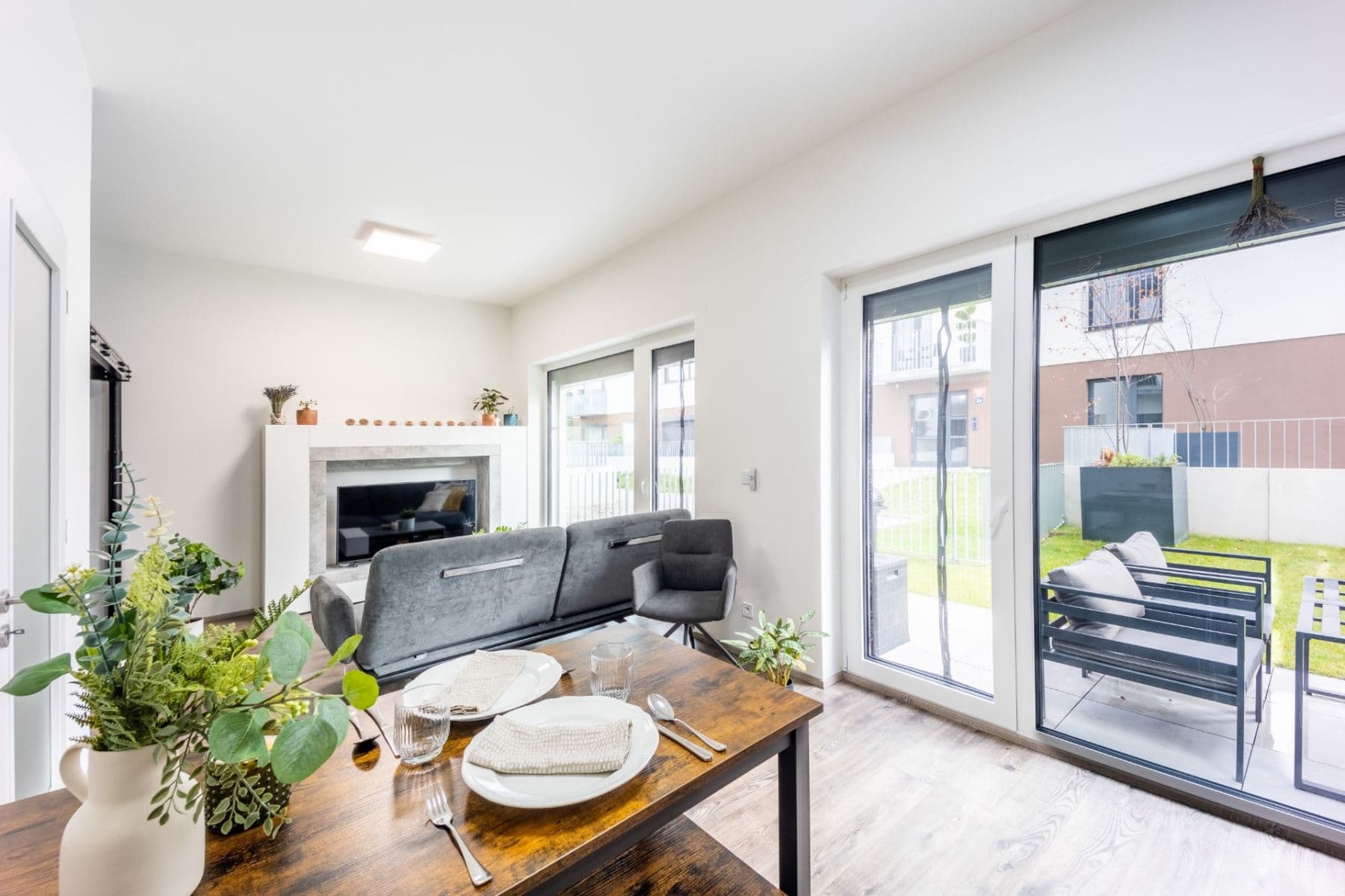 Pronájem bytu 1+kk 39 m², Štěchovická, Praha, Praha Pronájem bytu 1+kk 39 m², Štěchovická, Praha, Praha