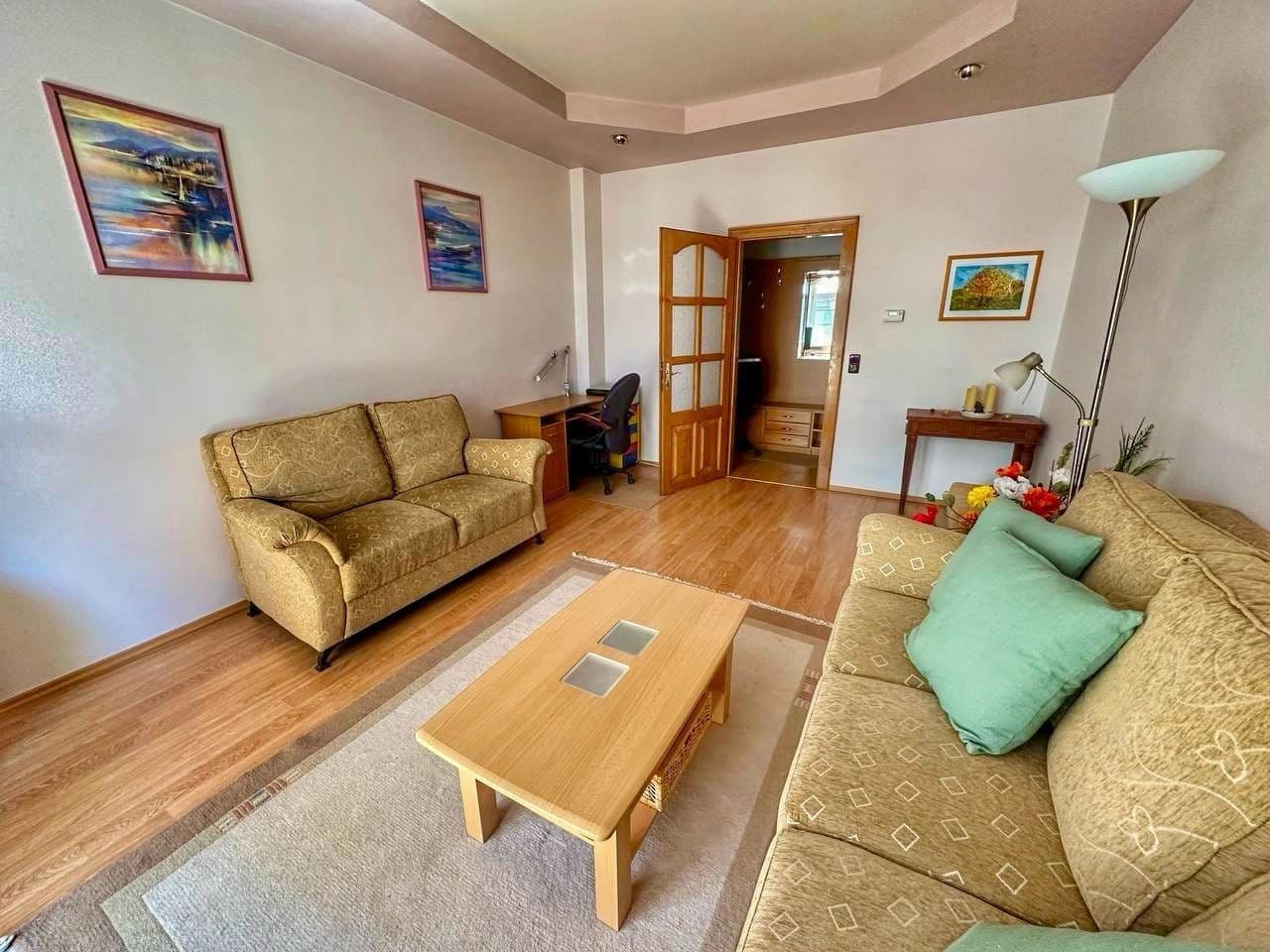 Pronájem bytu 3+1 90 m², Bulharská, Karlovy Vary, Karlovarský kraj Pronájem bytu 3+1 90 m², Bulharská, Karlovy Vary, Karlovarský kraj