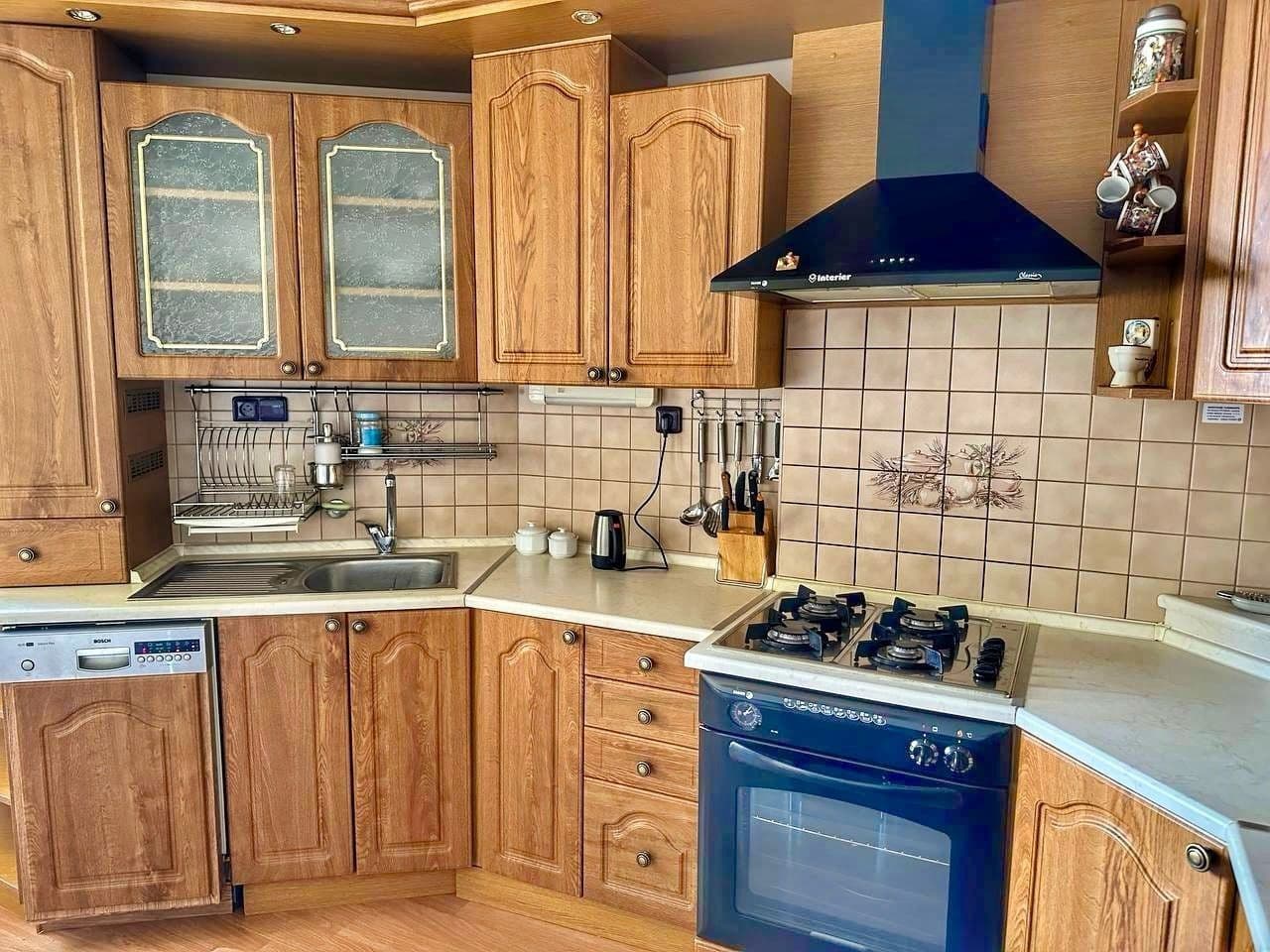 Pronájem bytu 3+1 90 m², Bulharská, Karlovy Vary, Karlovarský kraj Pronájem bytu 3+1 90 m², Bulharská, Karlovy Vary, Karlovarský kraj