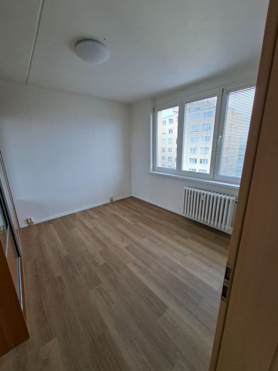 Pronájem bytu 2+1 53 m², Krhanická, Praha, Praha Pronájem bytu 2+1 53 m², Krhanická, Praha, Praha