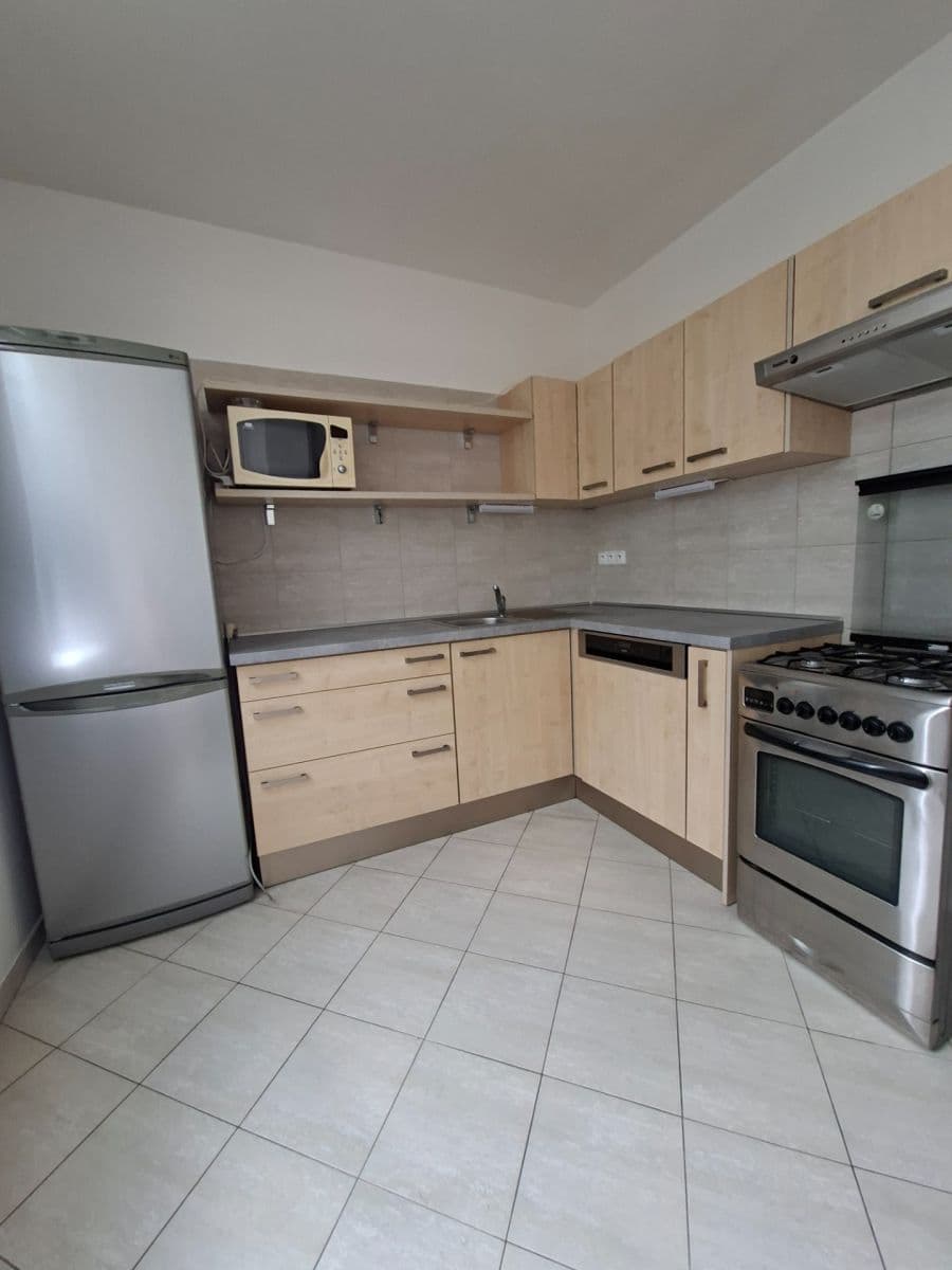 Pronájem bytu 2+1 53 m², Krhanická, Praha, Praha Pronájem bytu 2+1 53 m², Krhanická, Praha, Praha