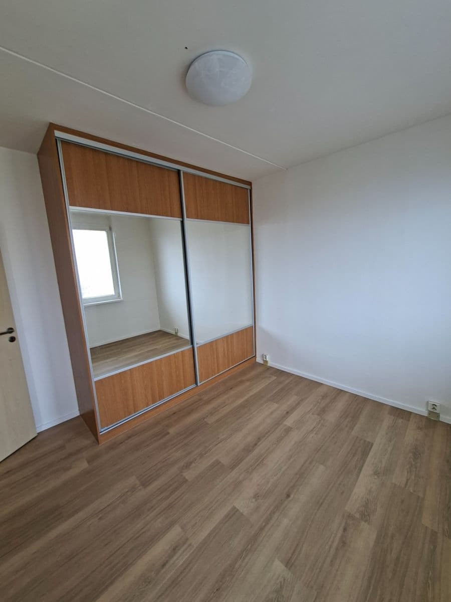 Pronájem bytu 2+1 53 m², Krhanická, Praha, Praha Pronájem bytu 2+1 53 m², Krhanická, Praha, Praha
