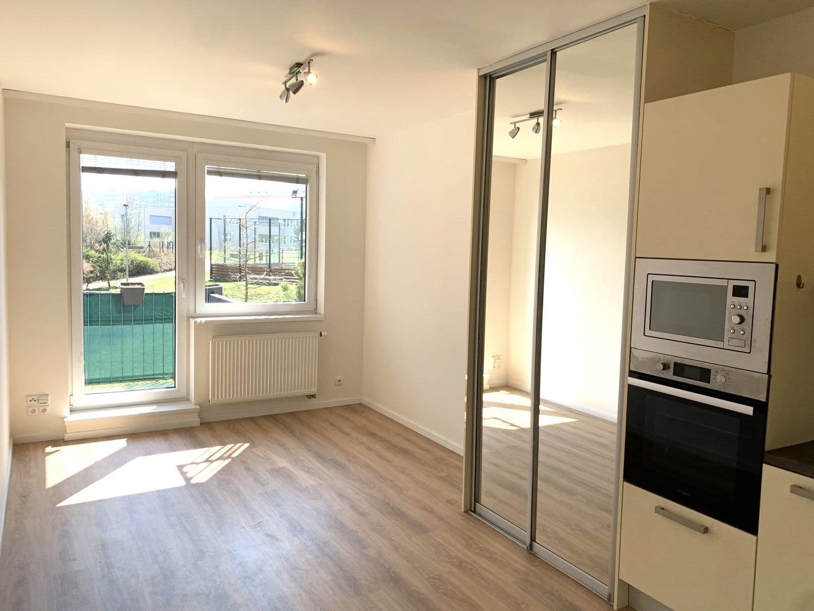 Prodej bytu 1+kk 30 m², Zakšínská, Praha, Praha Prodej bytu 1+kk 30 m², Zakšínská, Praha, Praha