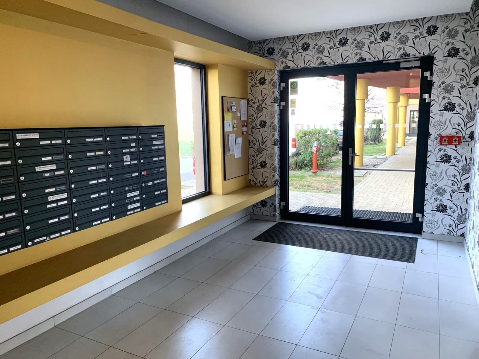 Prodej bytu 1+kk 30 m², Zakšínská, Praha, Praha Prodej bytu 1+kk 30 m², Zakšínská, Praha, Praha