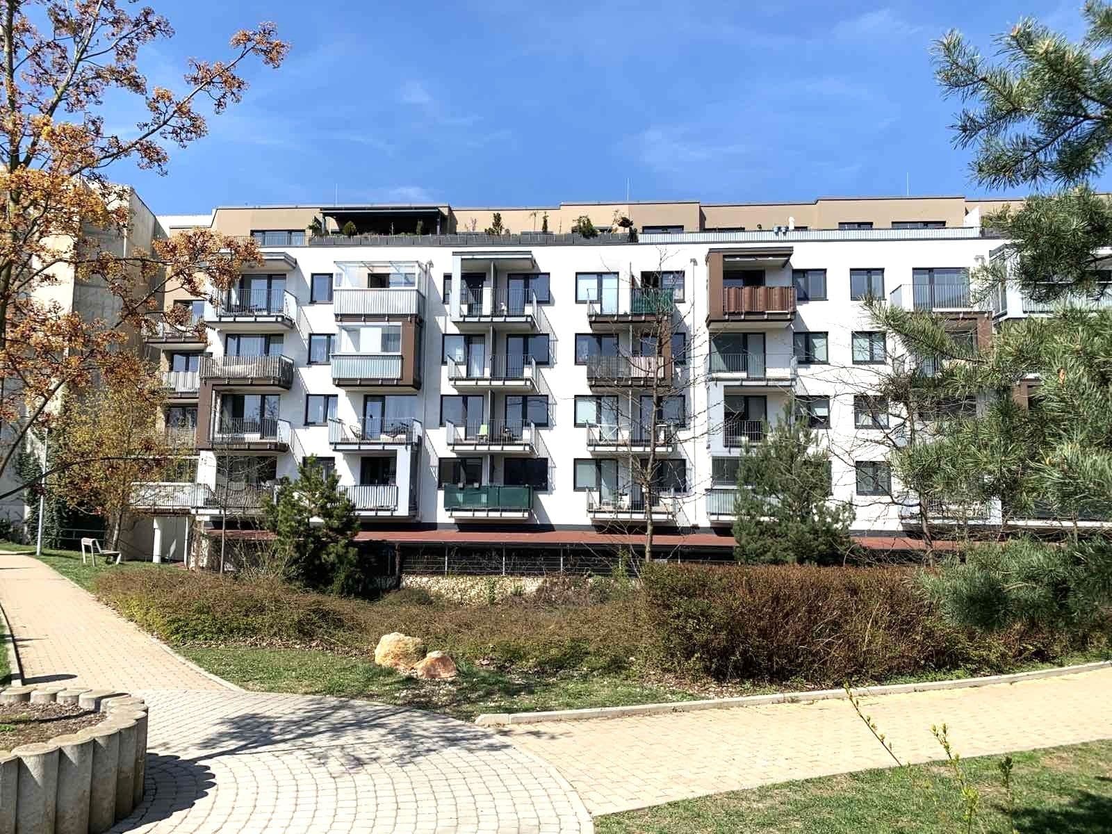 Prodej bytu 1+kk 30 m², Zakšínská, Praha, Praha Prodej bytu 1+kk 30 m², Zakšínská, Praha, Praha