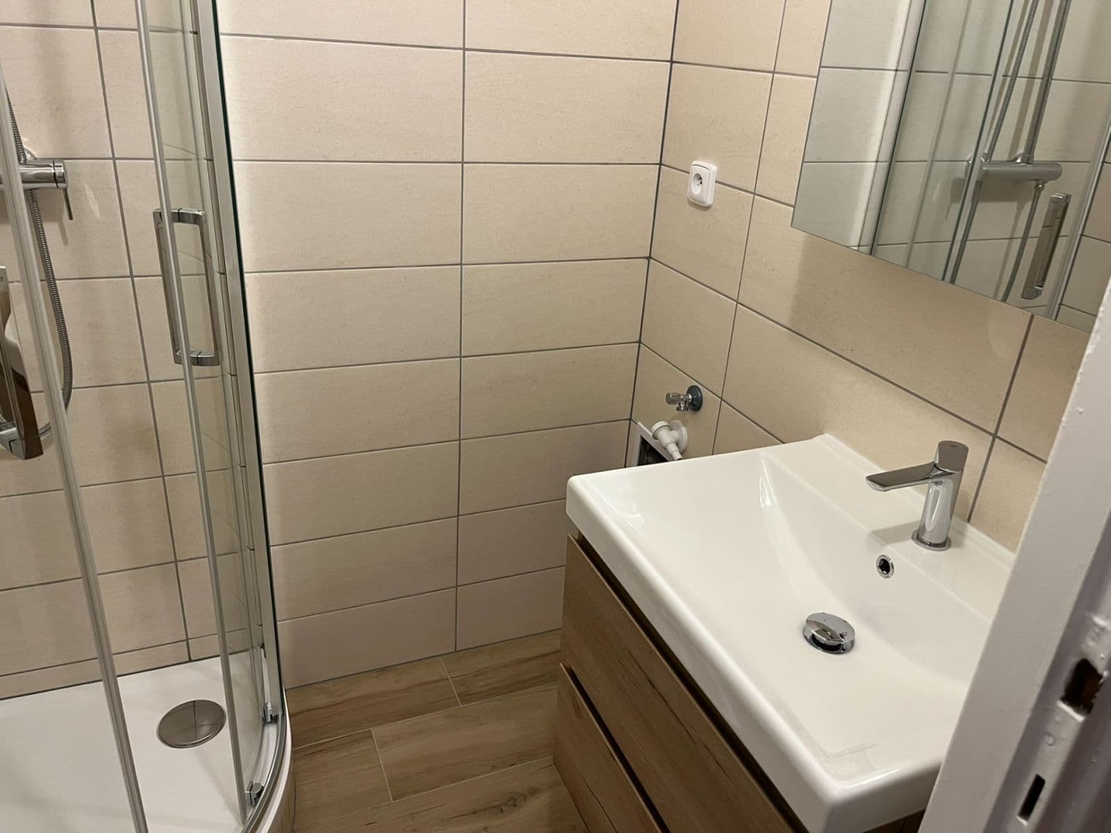 Pronájem bytu 2+1 55 m², Slovenského národního povstání, Liberec, Liberecký kraj Pronájem bytu 2+1 55 m², Slovenského národního povstání, Liberec, Liberecký kraj