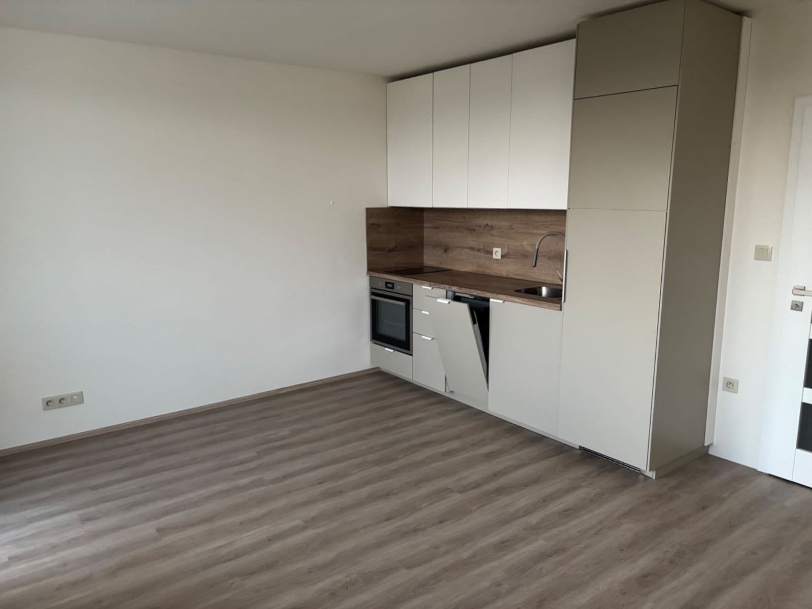 Pronájem bytu 1+kk 26 m², Imrychova, Praha, Praha Pronájem bytu 1+kk 26 m², Imrychova, Praha, Praha