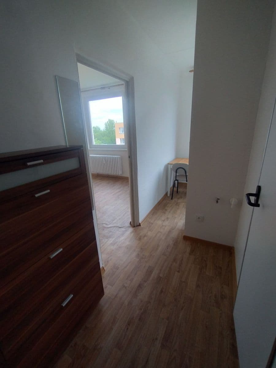 Pronájem bytu 1+1 34 m², Topolská, Chrudim, Pardubický kraj Pronájem bytu 1+1 34 m², Topolská, Chrudim, Pardubický kraj