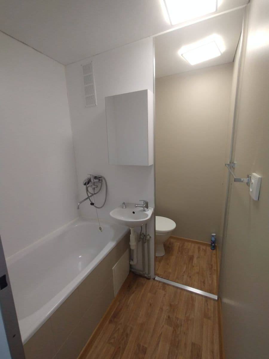 Pronájem bytu 1+1 34 m², Topolská, Chrudim, Pardubický kraj Pronájem bytu 1+1 34 m², Topolská, Chrudim, Pardubický kraj