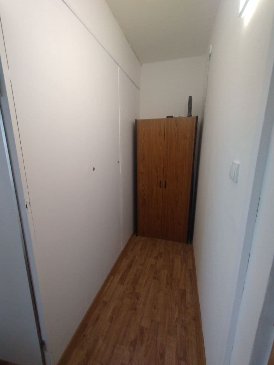 Pronájem bytu 1+1 34 m², Topolská, Chrudim, Pardubický kraj Pronájem bytu 1+1 34 m², Topolská, Chrudim, Pardubický kraj