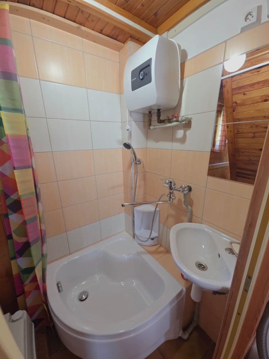 Prodej chaty, chalupy 44 m², pozemek 352 m², Třešňová, Krupka, Ústecký kraj Prodej chaty, chalupy 44 m², pozemek 352 m², Třešňová, Krupka, Ústecký kraj