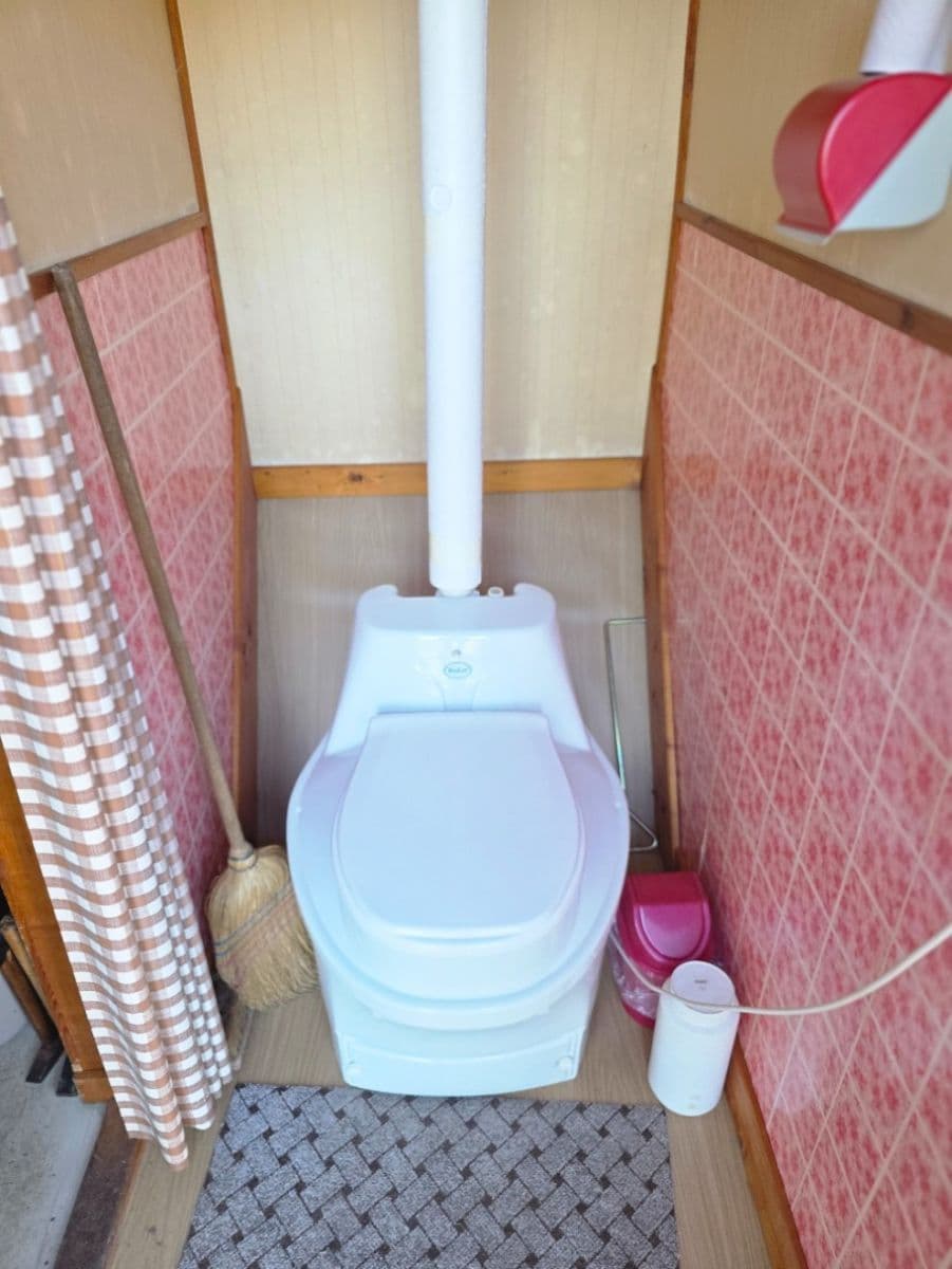 Prodej chaty, chalupy 44 m², pozemek 352 m², Třešňová, Krupka, Ústecký kraj Prodej chaty, chalupy 44 m², pozemek 352 m², Třešňová, Krupka, Ústecký kraj