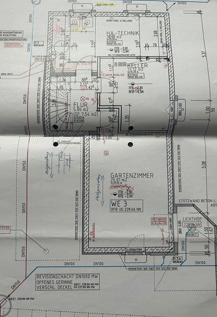 Prodej domu 168 m², pozemek 335 m², Neukircher Straße 5, Bönnigheim, Bádensko-Württembersko Prodej domu 168 m², pozemek 335 m², Neukircher Straße 5, Bönnigheim, Bádensko-Württembersko