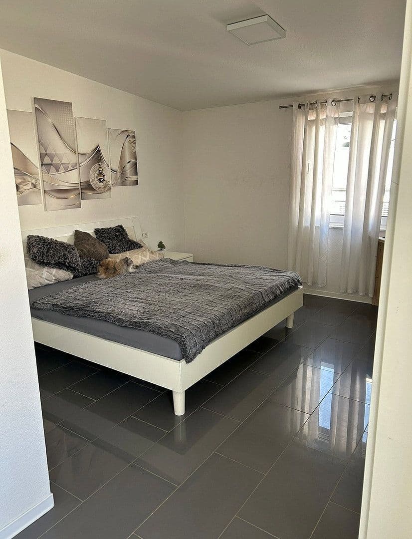 Prodej domu 168 m², pozemek 335 m², Neukircher Straße 5, Bönnigheim, Bádensko-Württembersko Prodej domu 168 m², pozemek 335 m², Neukircher Straße 5, Bönnigheim, Bádensko-Württembersko