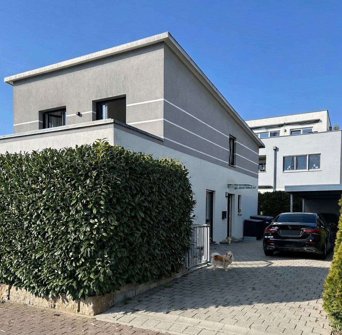 Prodej domu 168 m², pozemek 335 m², Neukircher Straße 5, Bönnigheim, Bádensko-Württembersko Prodej domu 168 m², pozemek 335 m², Neukircher Straße 5, Bönnigheim, Bádensko-Württembersko