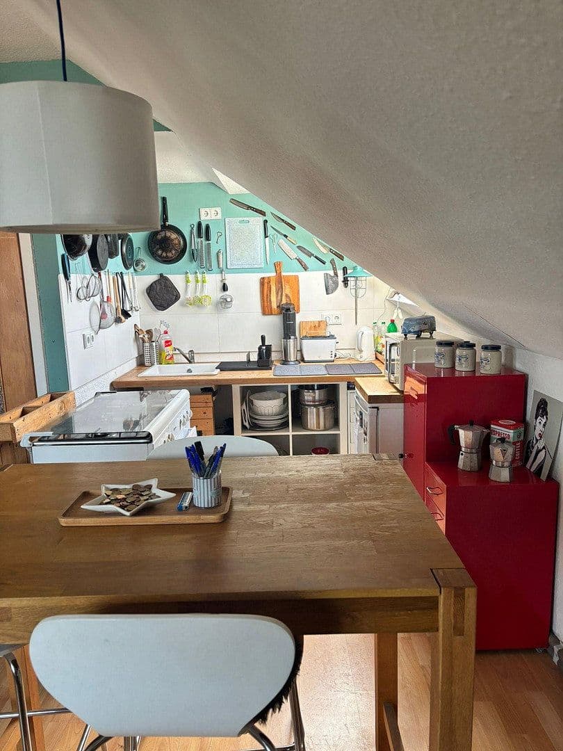 Pronájem bytu 2+1 44 m², Heidestr. 172, Köln, Severní Porýní-Vestfálsko Pronájem bytu 2+1 44 m², Heidestr. 172, Köln, Severní Porýní-Vestfálsko