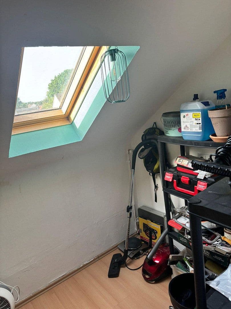 Pronájem bytu 2+1 44 m², Heidestr. 172, Köln, Severní Porýní-Vestfálsko Pronájem bytu 2+1 44 m², Heidestr. 172, Köln, Severní Porýní-Vestfálsko