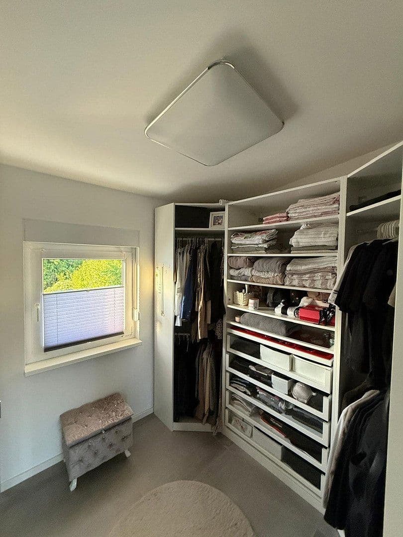 Prodej domu 152 m², pozemek 264 m², Nieder-Olm, Porýní-Falc Prodej domu 152 m², pozemek 264 m², Nieder-Olm, Porýní-Falc