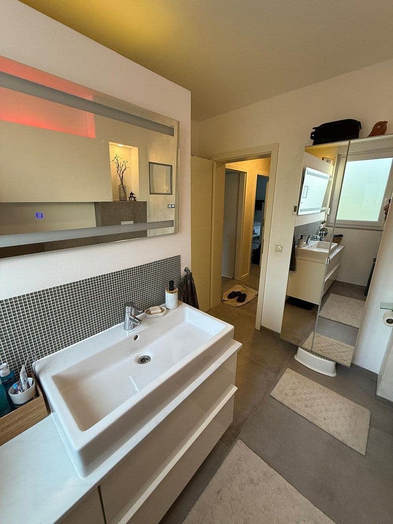 Prodej domu 152 m², pozemek 264 m², Nieder-Olm, Porýní-Falc Prodej domu 152 m², pozemek 264 m², Nieder-Olm, Porýní-Falc