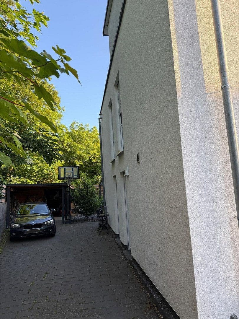 Prodej domu 152 m², pozemek 264 m², Nieder-Olm, Porýní-Falc Prodej domu 152 m², pozemek 264 m², Nieder-Olm, Porýní-Falc