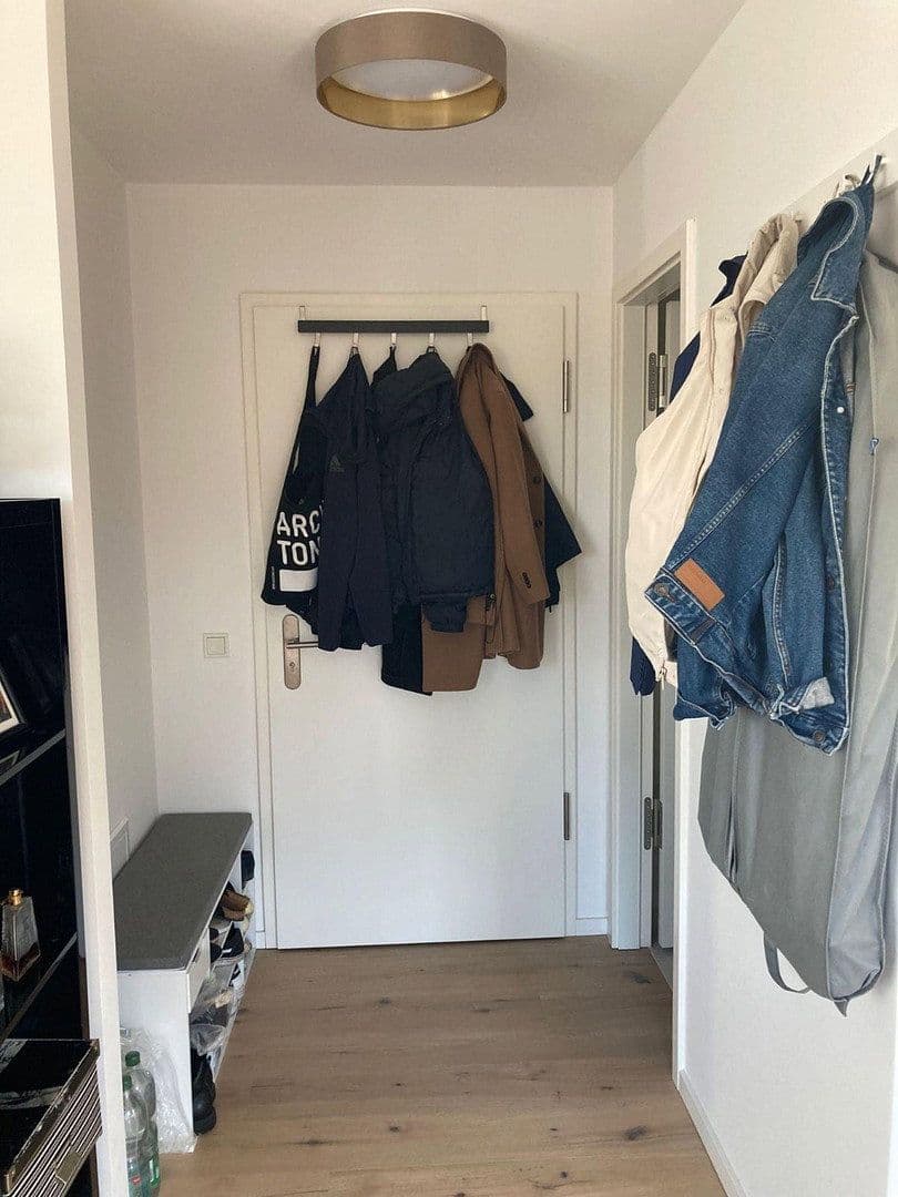 Pronájem bytu 1+1 34 m², Düsseldorf, Severní Porýní-Vestfálsko Pronájem bytu 1+1 34 m², Düsseldorf, Severní Porýní-Vestfálsko