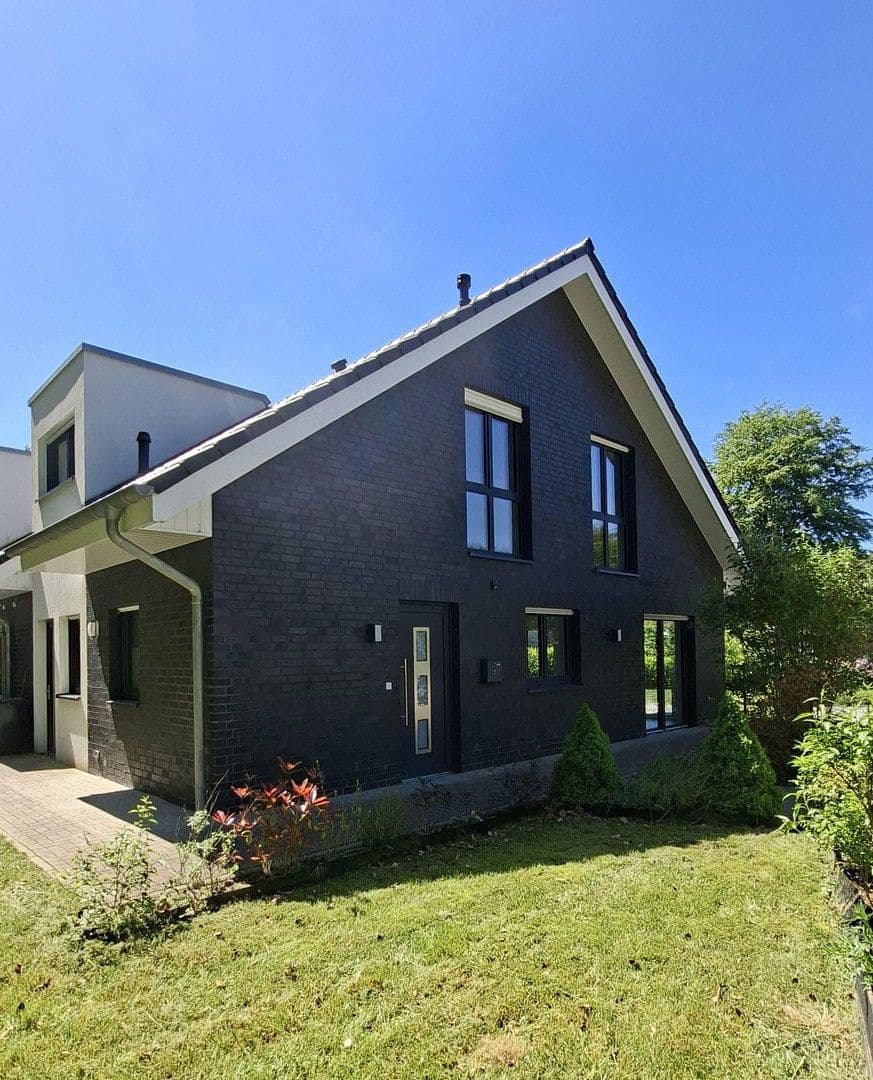 Prodej domu 125 m², pozemek 544 m², Ibbenbüren, Severní Porýní-Vestfálsko Prodej domu 125 m², pozemek 544 m², Ibbenbüren, Severní Porýní-Vestfálsko