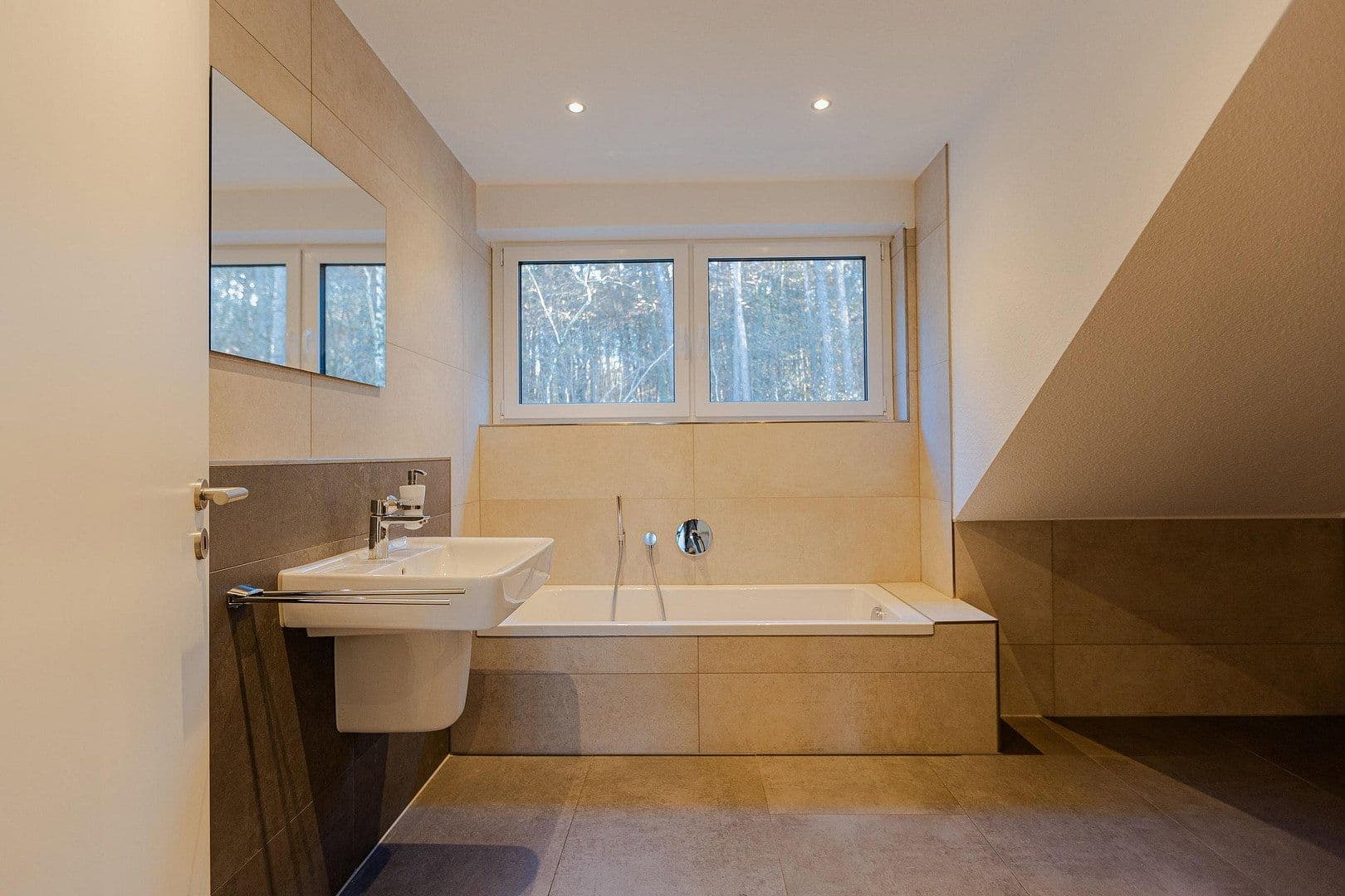 Prodej domu 125 m², pozemek 544 m², Ibbenbüren, Severní Porýní-Vestfálsko Prodej domu 125 m², pozemek 544 m², Ibbenbüren, Severní Porýní-Vestfálsko