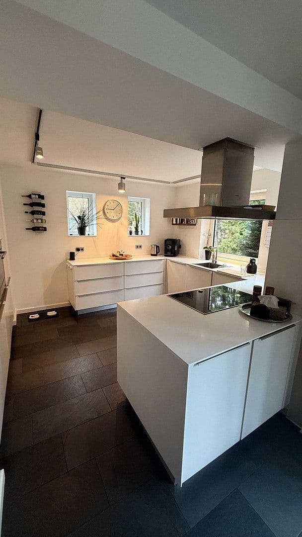 Pronájem domu 200 m², pozemek 1.333 m², Seevetal, Dolní Sasko Pronájem domu 200 m², pozemek 1.333 m², Seevetal, Dolní Sasko